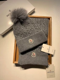 moncler hat and echapres set s_127ab00